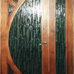 Дверь полуторная, с декорированным армированным стеклом